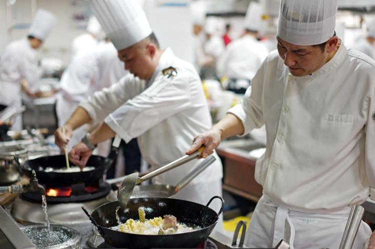 餐飲技術：重構效率與體驗的“隱形主廚”“隱形力量”“提升口味”。